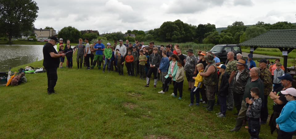 Svidník a Bardejov. To sú dva susediace okresy na východnom Slovensku, z ktorých rybári patria pod jeden „dáždnik“. Pod miestnu organizáciu Rybárskeho zväzu Giraltovce.